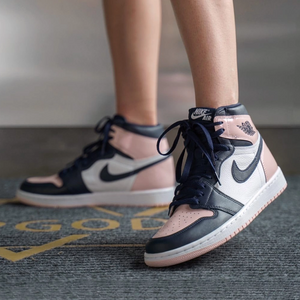 Jordan 1 Retro High OG Atmosphere (W)