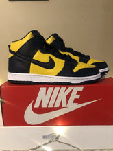 Load image into Gallery viewer, Dunk High SP “Michigan”
