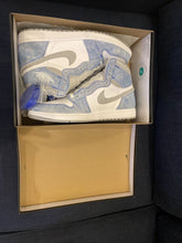 Load image into Gallery viewer, Jordan 1 Retro High OG Hyper Royal
