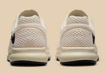 Load image into Gallery viewer, Nike Air Max 2013 Stussy Fossil
